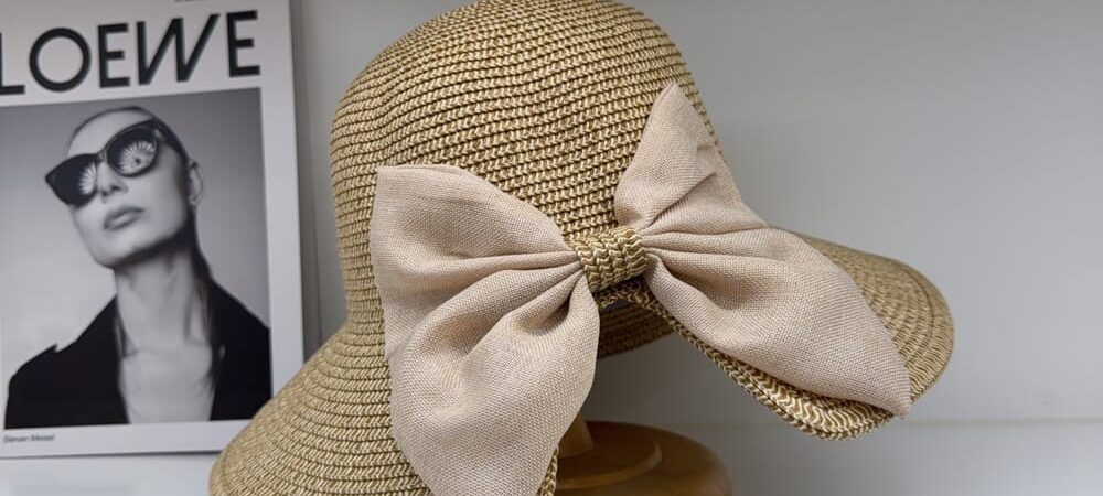 Accessorizing with Hats: Complete Your Outfit